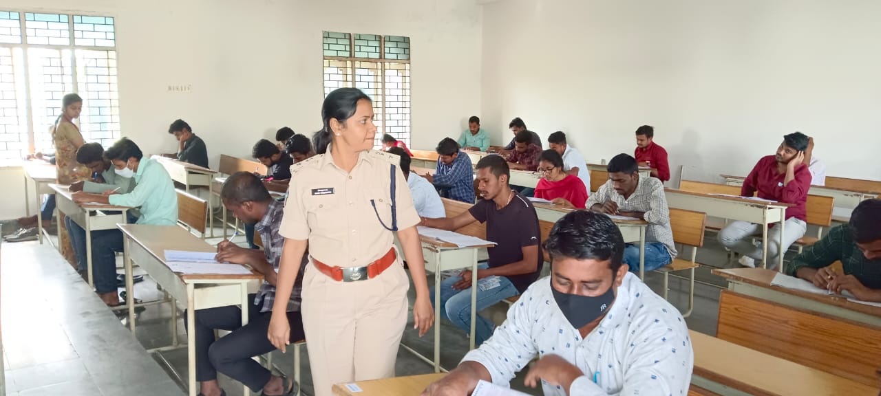 ప్రశాంతంగా కానిస్టేబుల్‌ పరీక్షలు