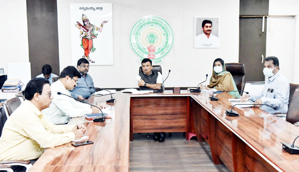 అసైన్‌మెంట్‌ భూములు గుర్తింపు పూర్తిచేయాలి : కలెక్టర్‌