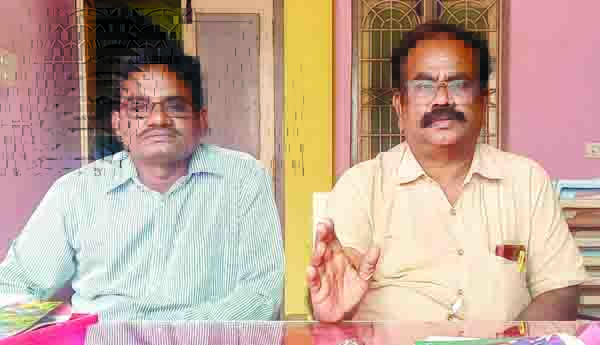 బ్రాండిక్స్‌ బాధితులకు రూ.లక్ష నష్టపరిహారం చెల్లించాలి