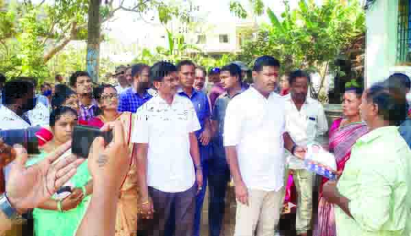  అర్హులైన వారికి సంక్షేమ పథకాలు