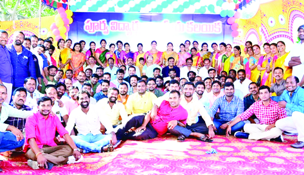 పూర్వ విద్యార్థుల ఆత్మీయ కలయిక