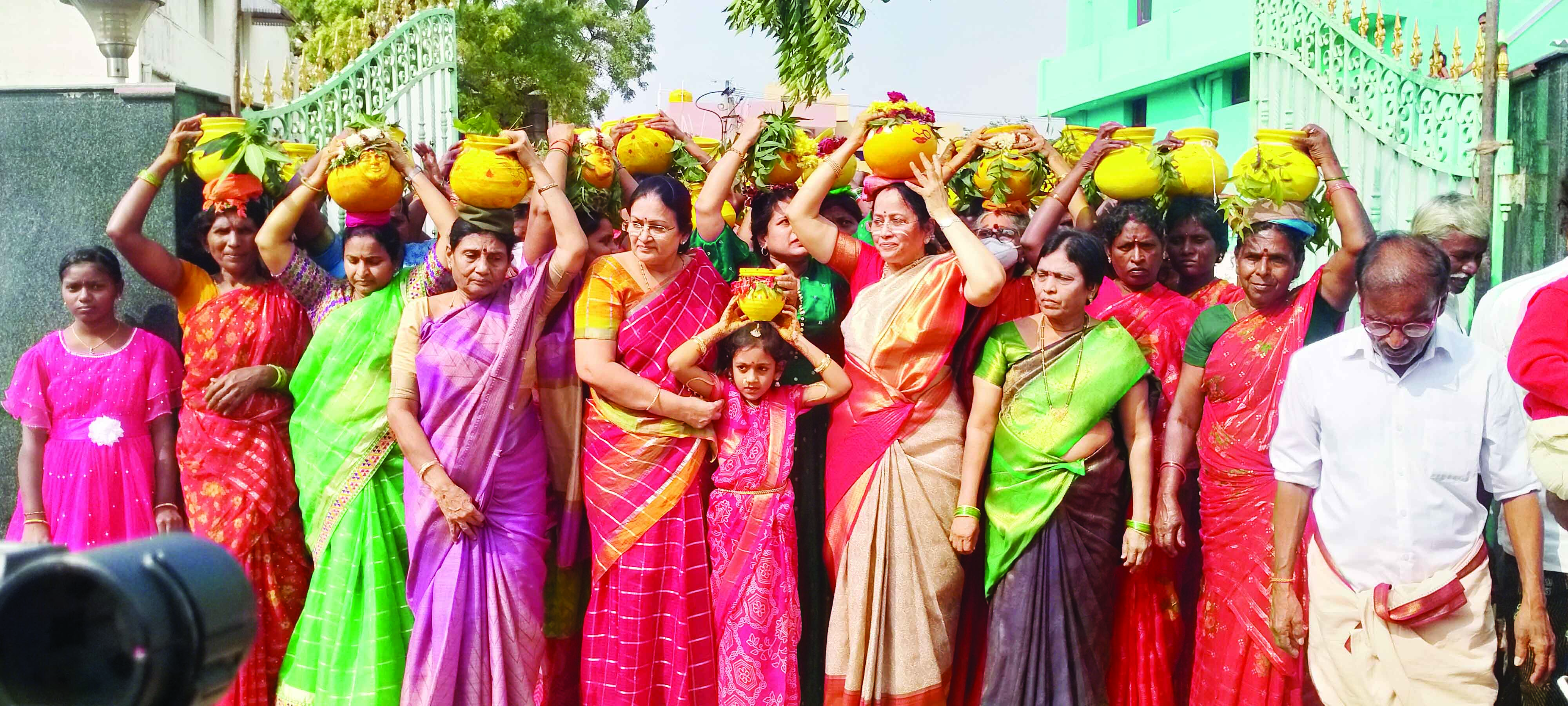 కన్నుల పండువగా సద్ధి నివేదన
