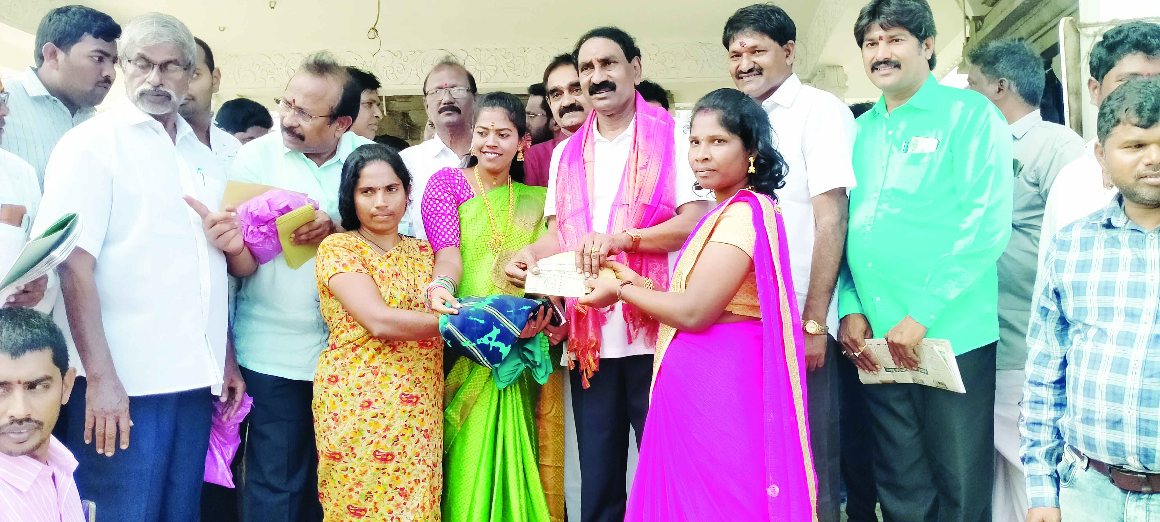 సంక్రాంతి సంబరాల్లో బిఎంఆర్‌