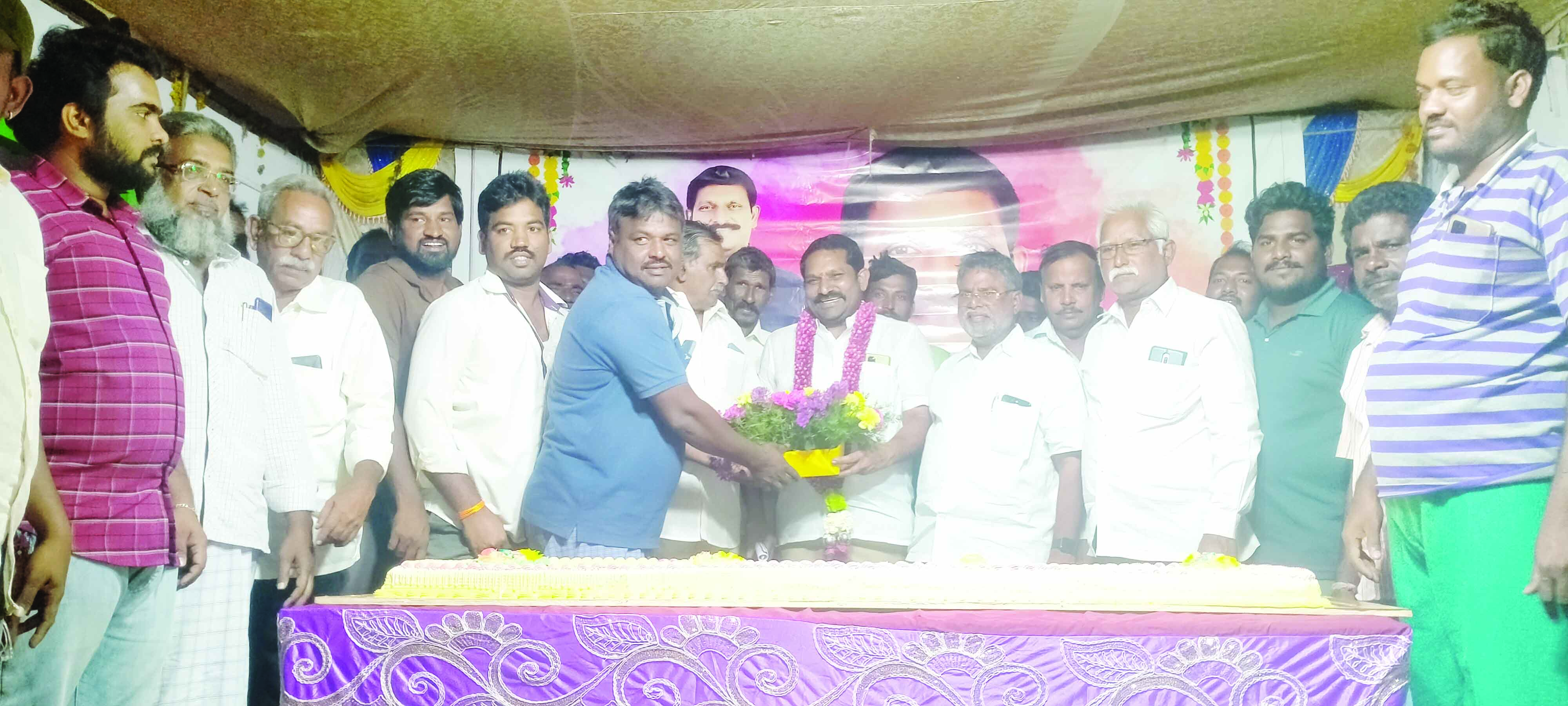 బీద రవిచంద్ర జన్మదిన వేడుకలు