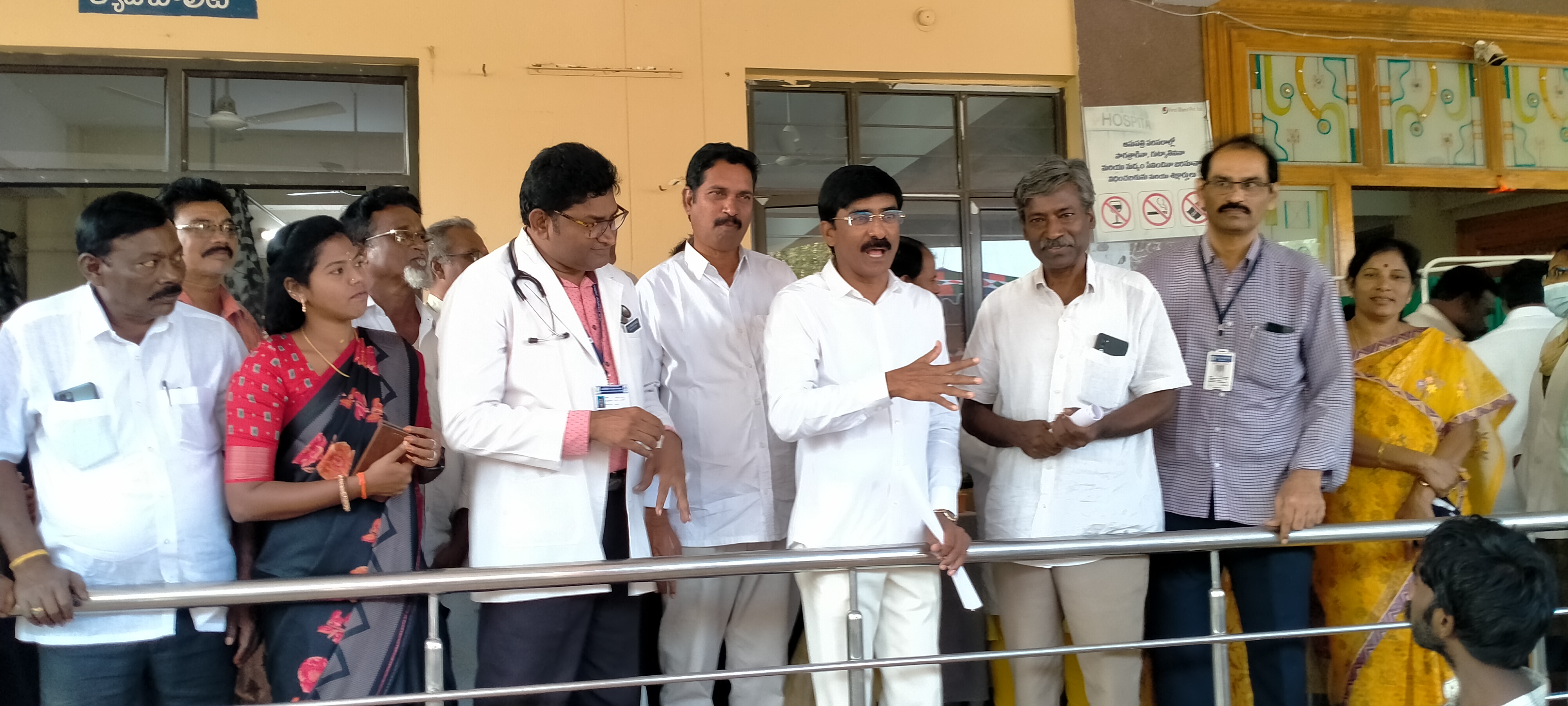 వైద్యశాలలో సదుపాయాలు కల్పన