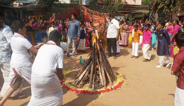 bhogi-festival-in-vivekananda-school-