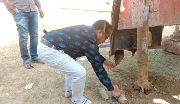 bore-open-at-velugu-ofc