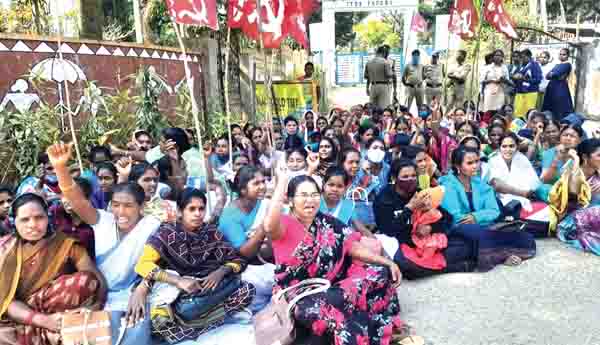 ఆశావర్కర్లుగా గుర్తించేదెన్నడో?