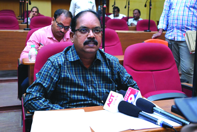 నిర్దేశించిన సమయానికి పరిష్కారం అందించండి
