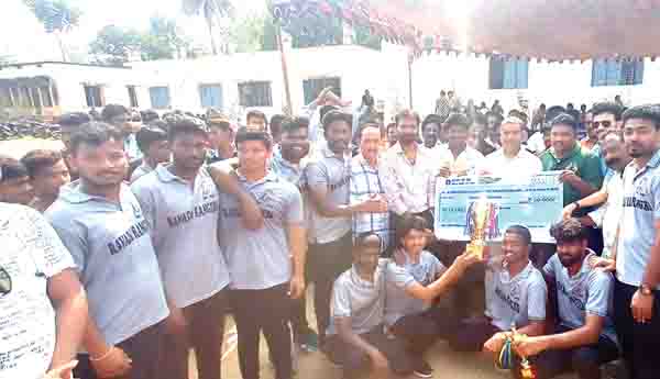 ముగిసిన క్రికెట్‌ లీగ్‌ పోటీలు