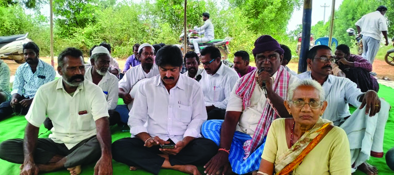 బ్రిడ్జి నిర్మాణ పనులు చేపట్టాలి