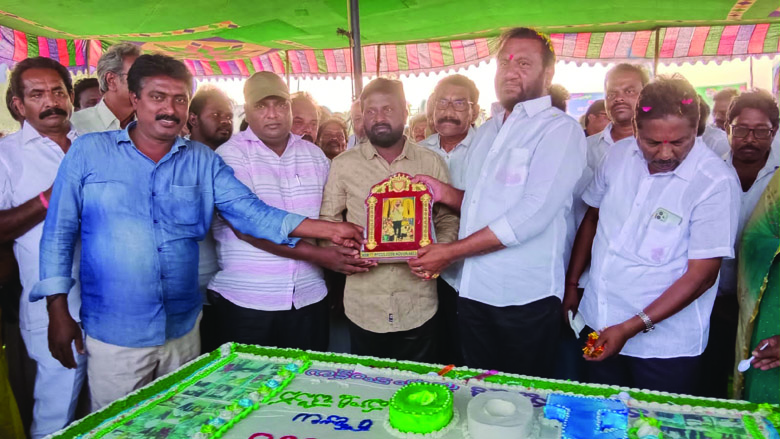 పార్టీలకతీతంగా సంక్షేమ పథకాలు