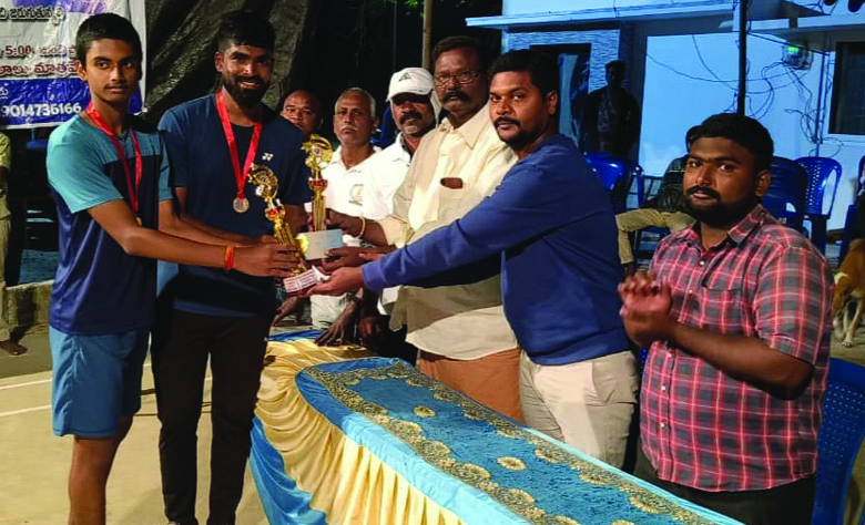 క్రీడాకారుడికి క్రమశిక్షణ తప్పనిసరి