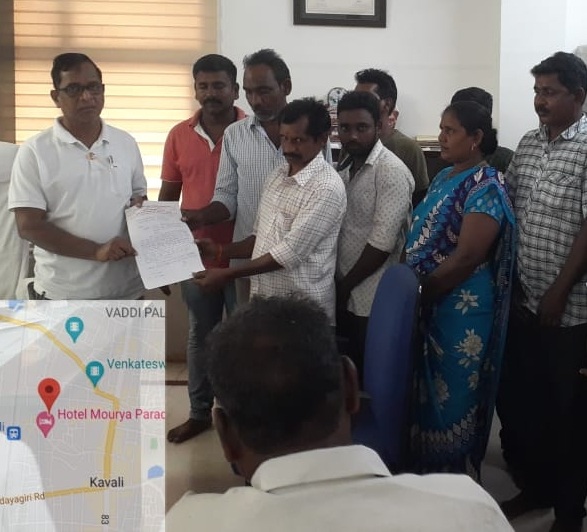 శానిటరీ ఇన్‌స్పెక్టర్‌పై చర్యలు తీసుకోవాలి