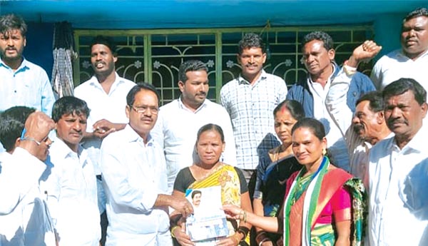 గిరిజనుల అభివృద్ధికి ప్రభుత్వం పథకాలు