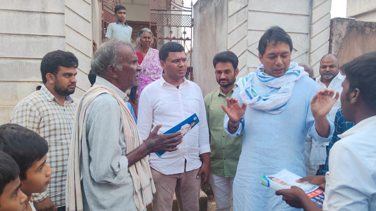 రెండోరోజూ గడపగడపకు మన ప్రభుత్వం