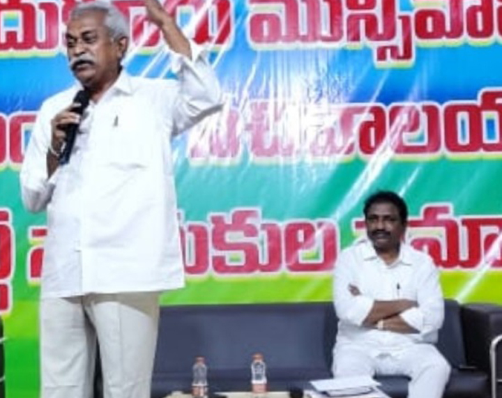 కన్వీనర్లు సైనికుల్లా పనిచేయాలి : వైసిపి