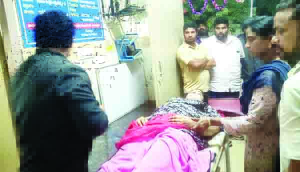 ముగ్గురికి తీవ్ర గాయాలు