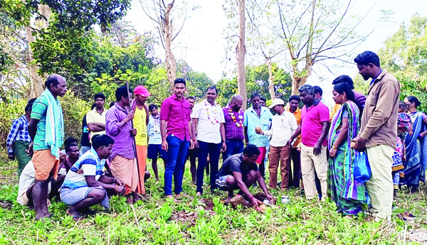 సెల్‌ టవర్‌ ఏర్పాటుకు భూమి పూజ