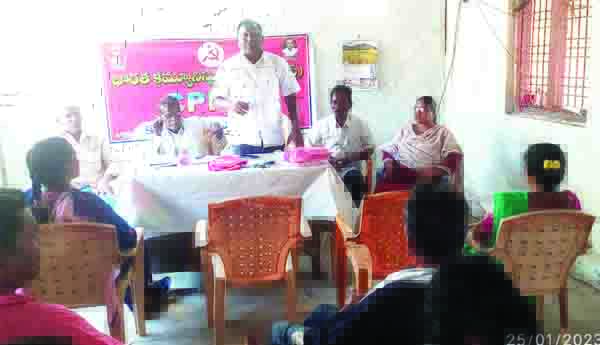  ఆర్‌ఆర్‌ ప్యాకేజీ తక్షణమే ఇవ్వకుంటే ఉధృత పోరాటం