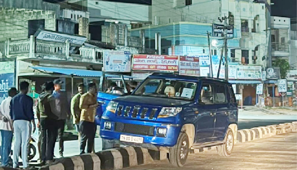 A-car-on-a-road-divider