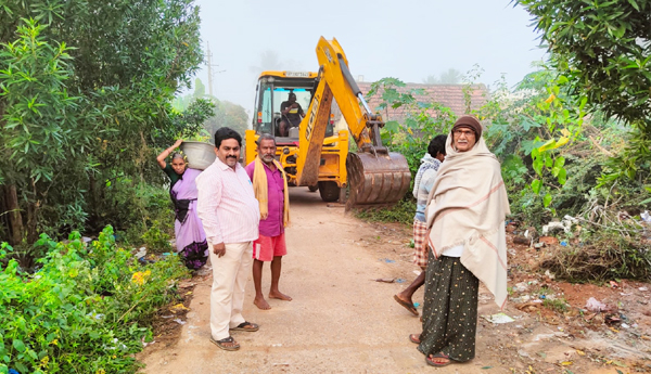 sarpanch-on-pullampeta-sanitation