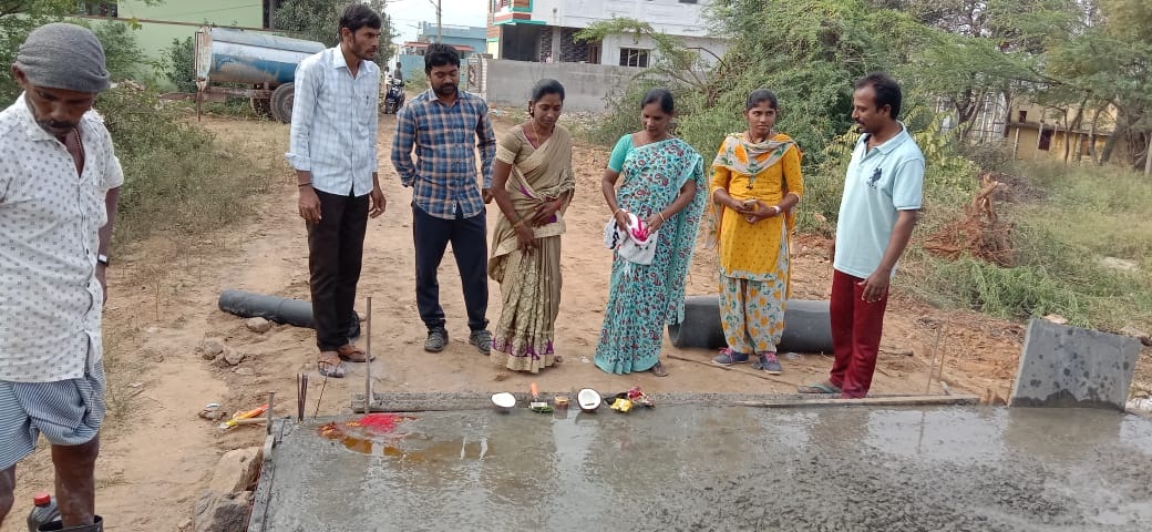 సిసిరోడ్డు పనులు ప్రారంభం