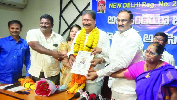 'బిసి ప్రజా వెల్ఫేర్‌' రాష్ట్ర అధ్యక్షునిగా రవికుమార్‌