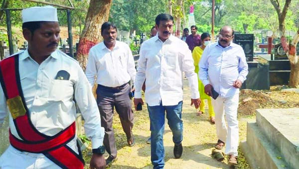 52వ వార్డులో అభివృద్ధి పనుల పరిశీలన