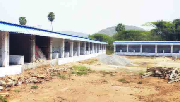 రైతుబజార్‌ కోసం ఎదురు చూపు