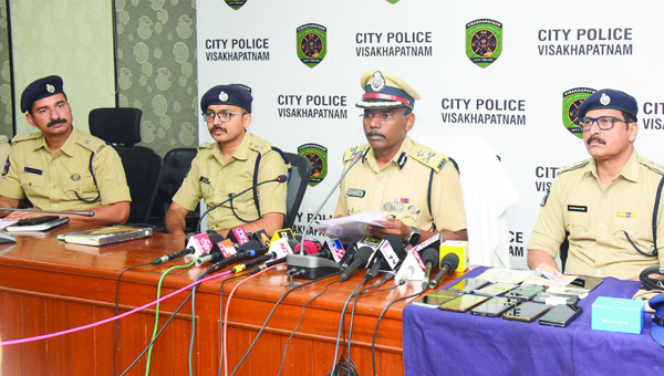 రియల్టర్‌ కిడ్నాప్‌ కేసు ఛేదన