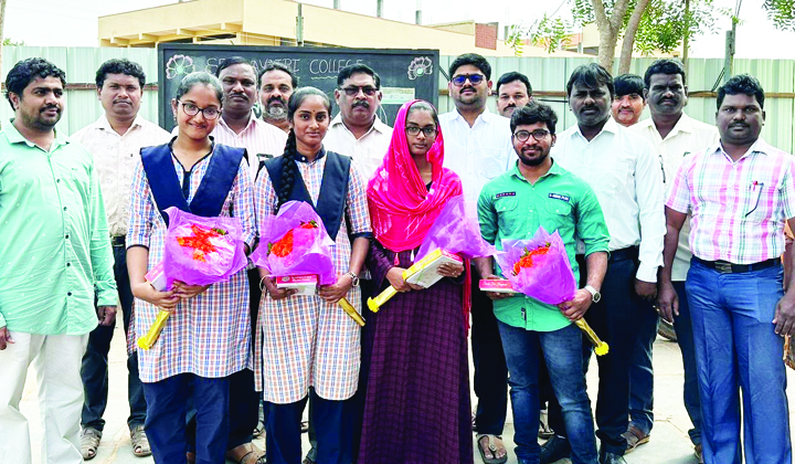 గాయత్రి' విద్యార్థుల ప్రతిభ