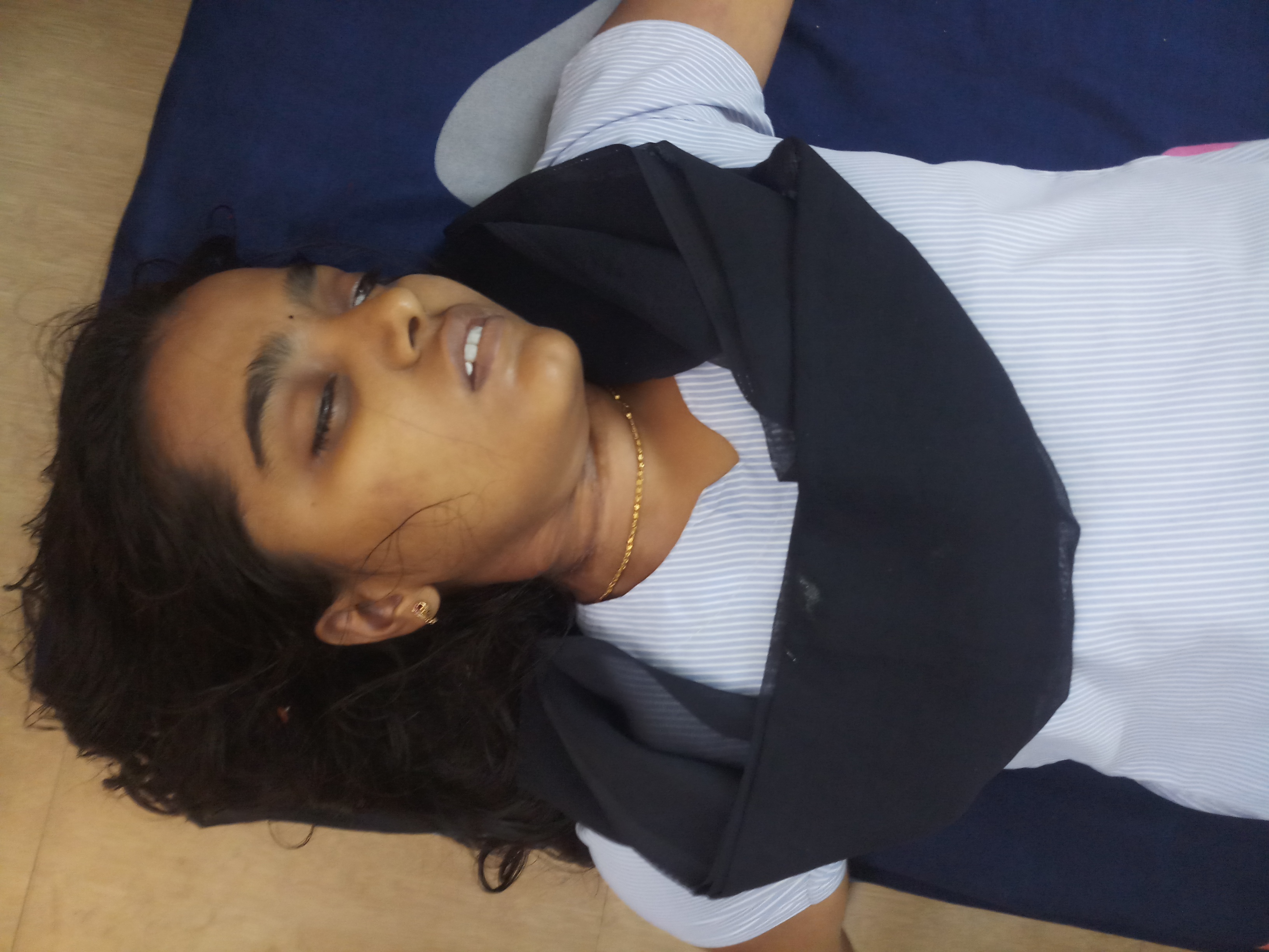ట్రిపుల్‌ఐటి విద్యార్థిని ఆత్మహత్య