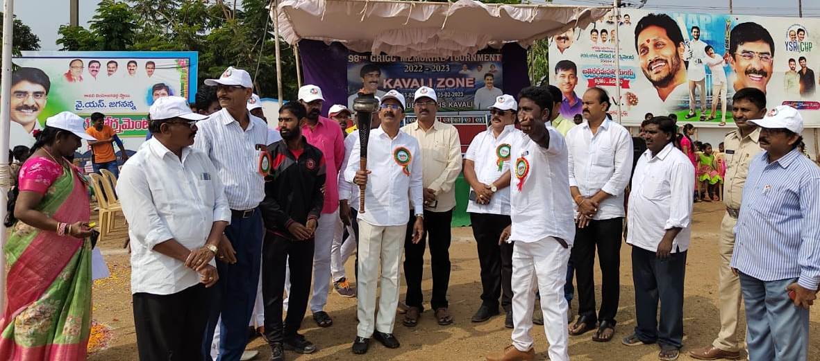 గ్రిగ్‌ టోర్నమెంట్స్‌ ప్రారంభం