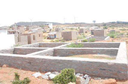 ఇల్లు కట్టకుంటే పట్టా రద్దు..!