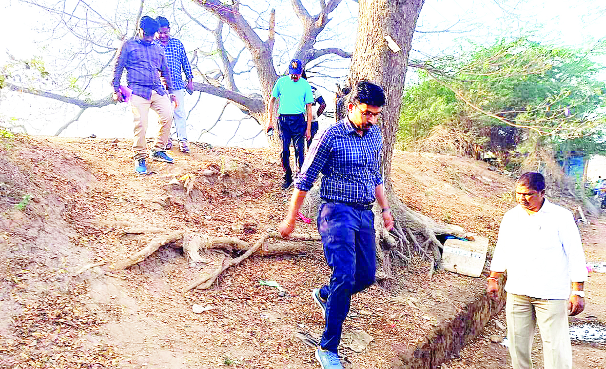 నగర పంచాయతీ అభివృద్ధిపై దృష్టి పెట్టండి