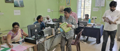 తాళం అక్కడ..!