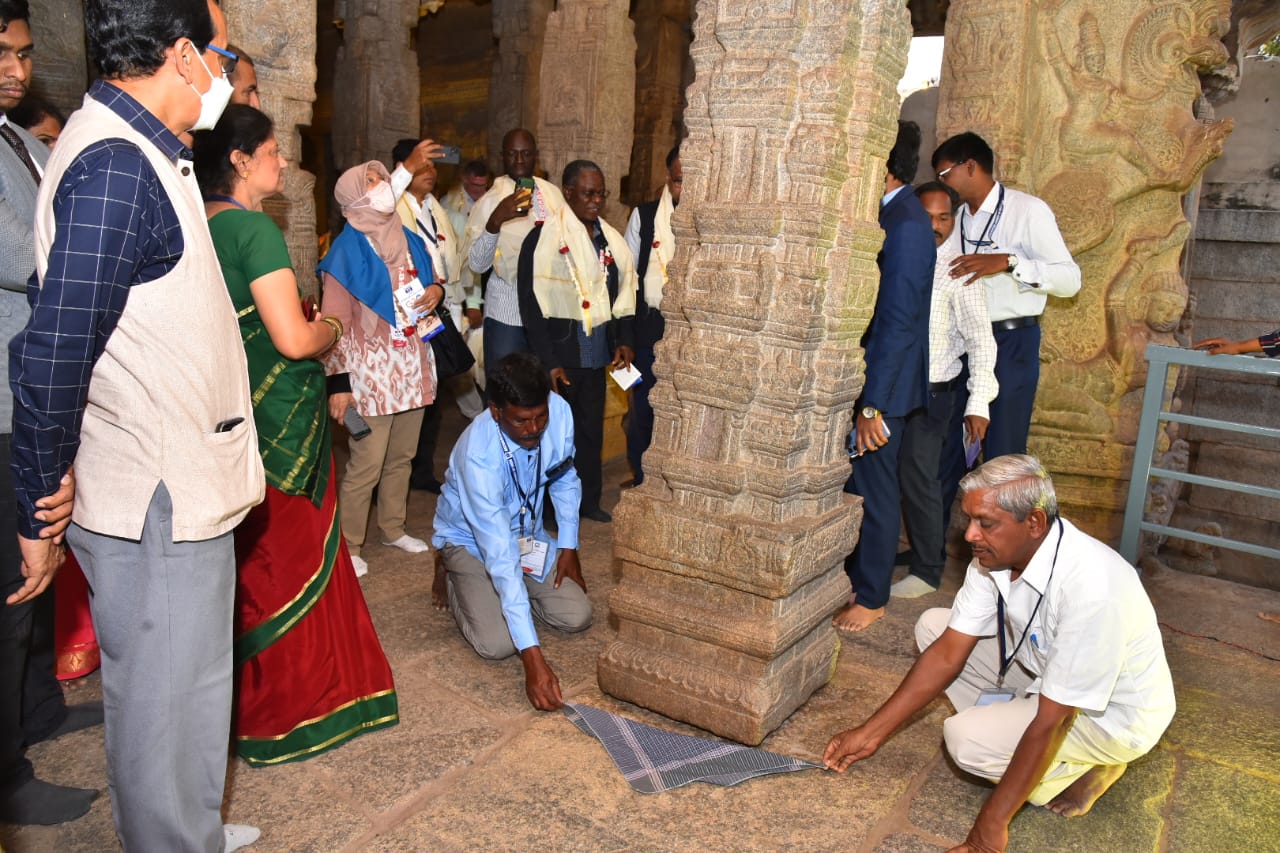లేపాక్షిలో జి-20 ప్రతినిధులు