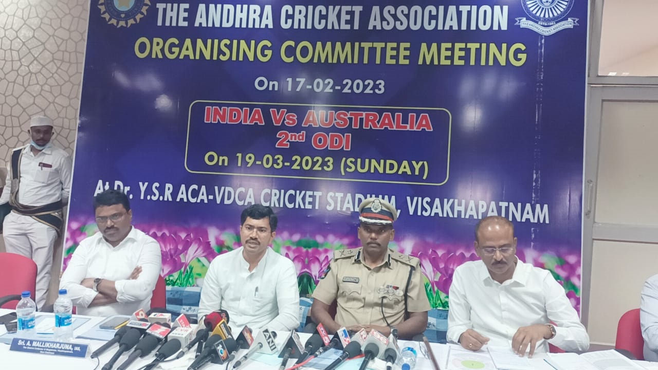  పకడ్బందీగా భారత్‌, ఆసీస్‌ వన్డే క్రికెట్‌ మ్యాచ్‌