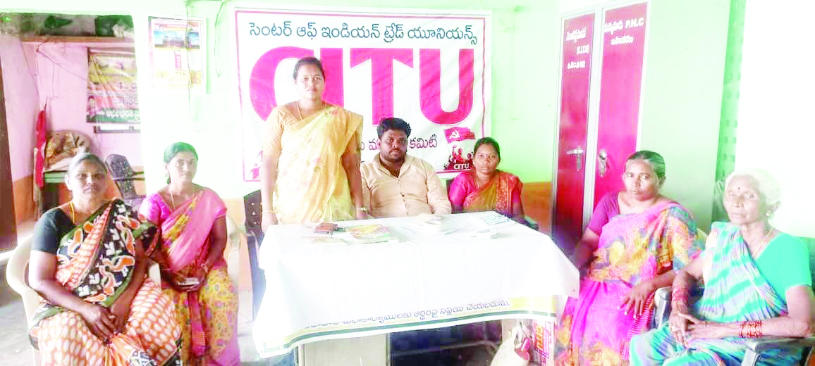 మధ్యాహ్న భోజనకార్మికులను విస్మరిస్తున్న ప్రభుత్వం