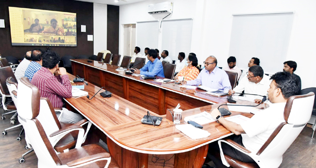 యుద్ధప్రాతిపదికన జగనన్న ఇళ్ల నిర్మాణాలు