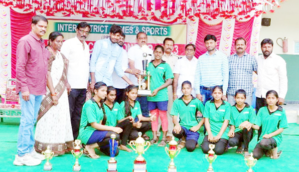 జిల్లా స్థాయి కబడ్డీ పోటీలు విజయవంతం
