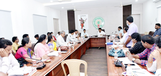 ఎమ్మెల్సీ ఎన్నికలు పకడ్బందీగా నిర్వహించాలి : కలెక్టర్‌