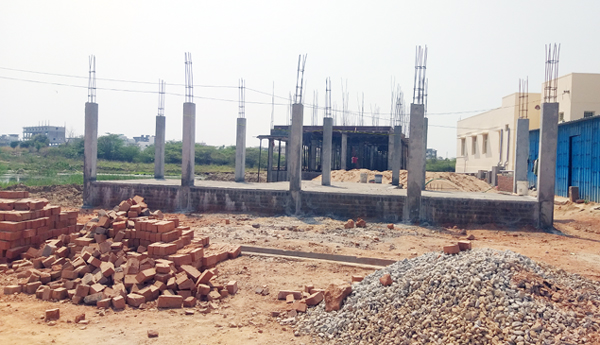నాడు-నేడు మారని తీరు!