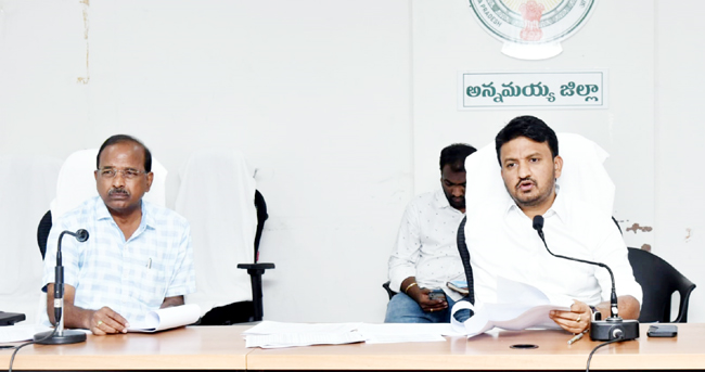 పేద టిబి రోగులను దత్తత తీసుకోండి : కలెక్టర్‌