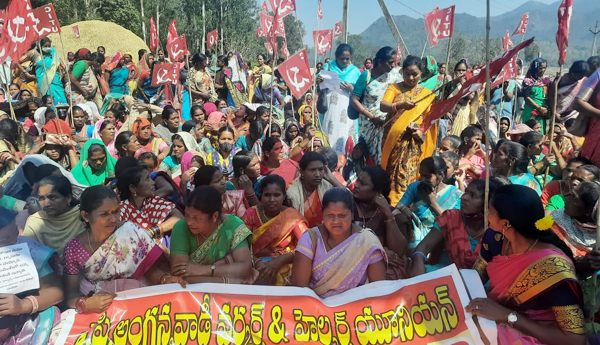 aganwadi-protest-alluri-paderu