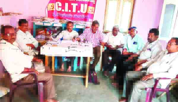 బడ్జెట్లో రాష్ట్రానికి మొండి చేయి