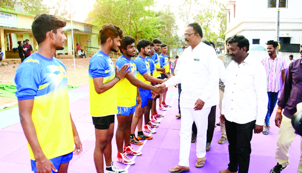 జిల్లా స్థాయి కబడ్డీ పోటీలు ప్రారంభం