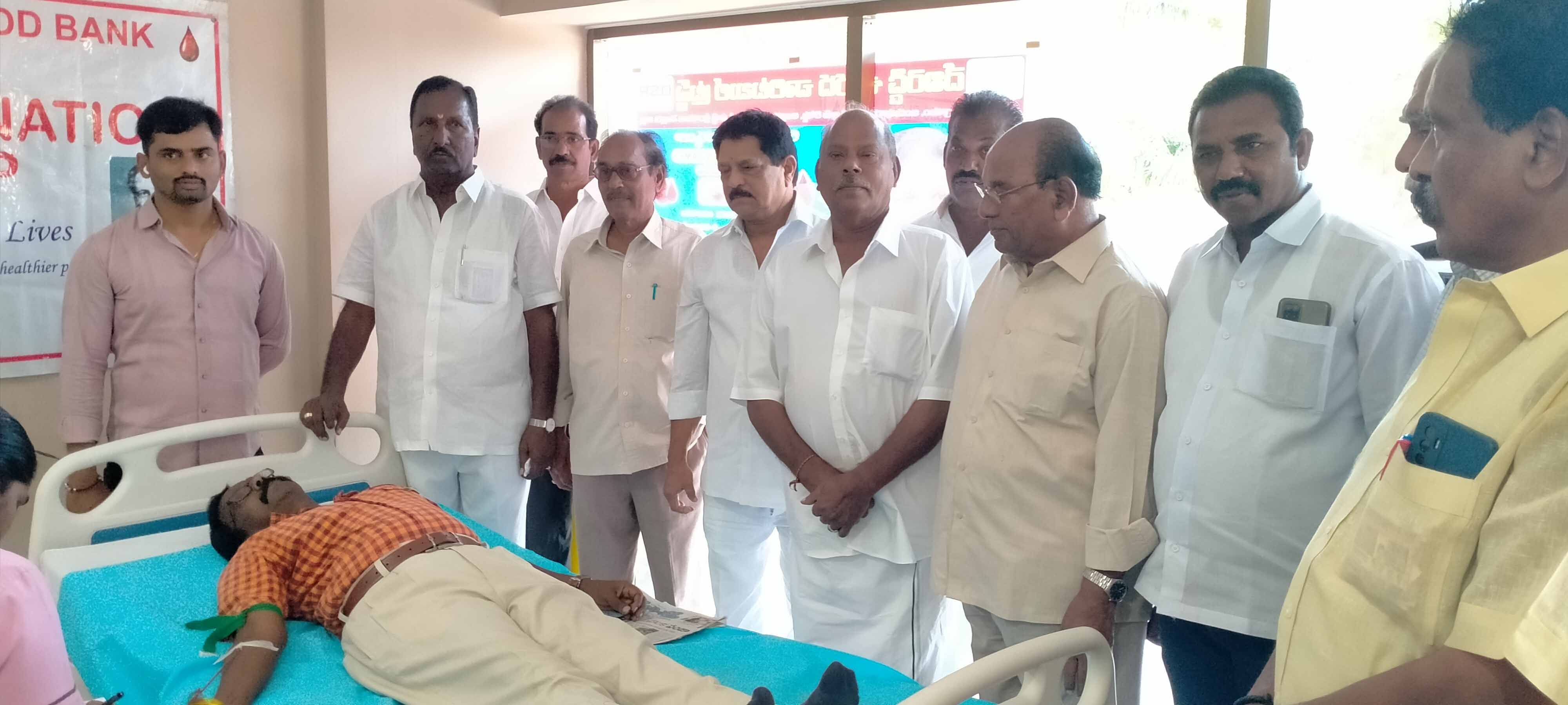 ప్రజాసేవలో డిఎస్‌ఆర్‌ ట్రస్ట్‌ ముందంజ