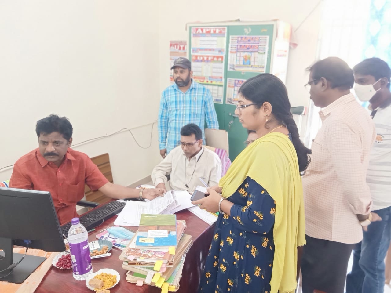 ట్రెజరీ కార్యాలయంలో తనిఖీ